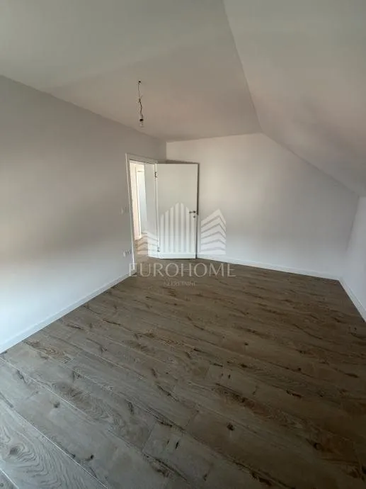 3-soban stan 90 m², lođa, 2 kupaonice, 2pm - slika 4