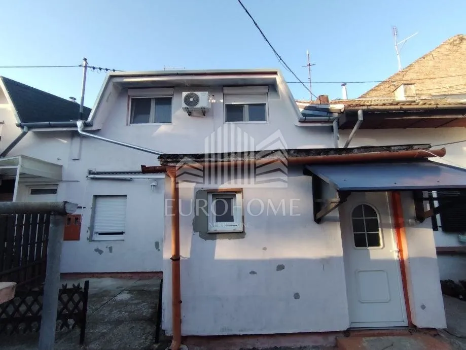 osijek, trosoban dvoetažni stan u centru, 68 m² - mirna dvorišna lokacija - slika 9