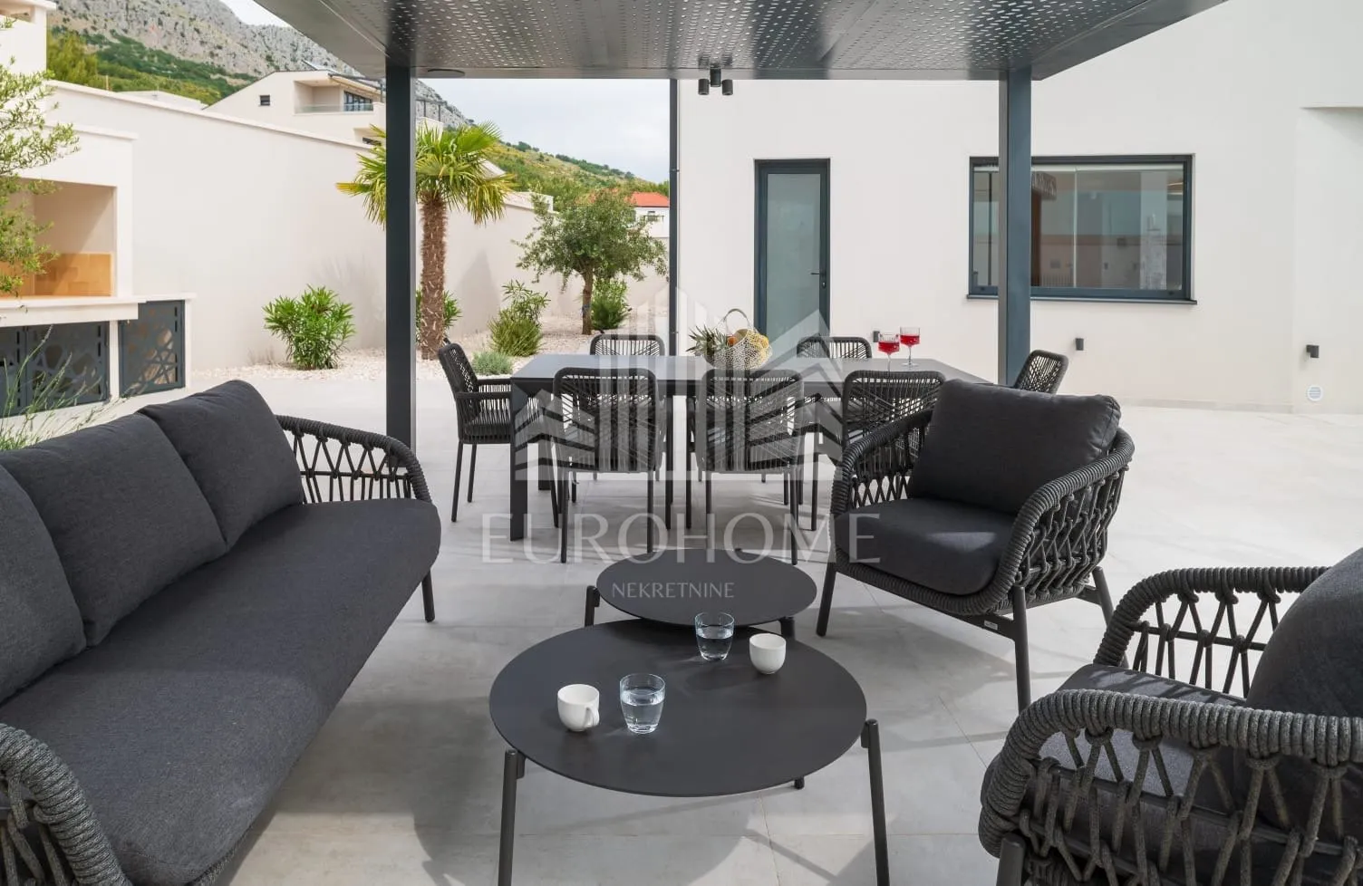 split, podstrana, urbana villa 300m od mora - slika 9
