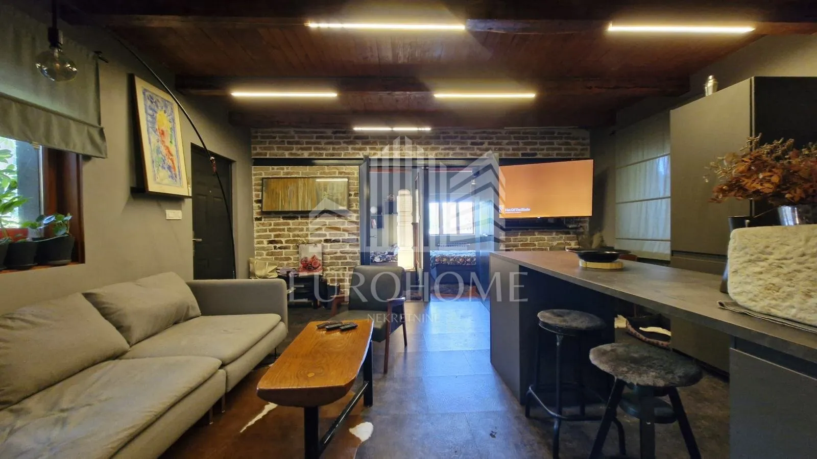 samostojeća kuća s 2 stana (110 m² + 58 m²), vrhovec - slika 15