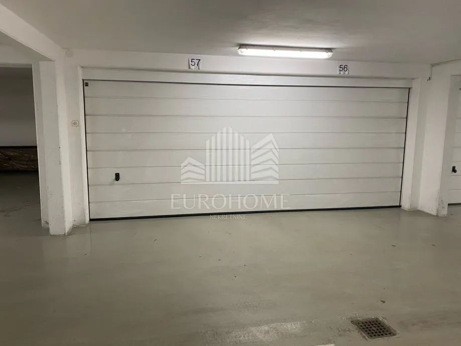 potpuno namješten suvremen 4s stan + dvije garaže + spremište, 110 m2, huberttova - slika 19