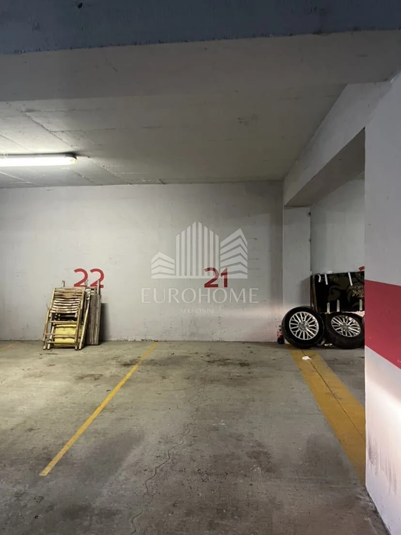 retfala, namješten trosoban stan, lift, garaža, 125m2 - slika 26