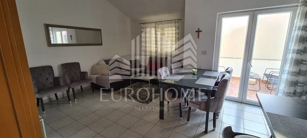 pakoštane, stan 62 m2 sa balkonom +2 parkirna mjestam +ostava 25m2 - slika 5