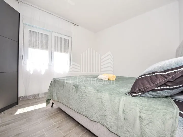 luksuzna novogradnja od 180 m2 sa bazenom - slika 18