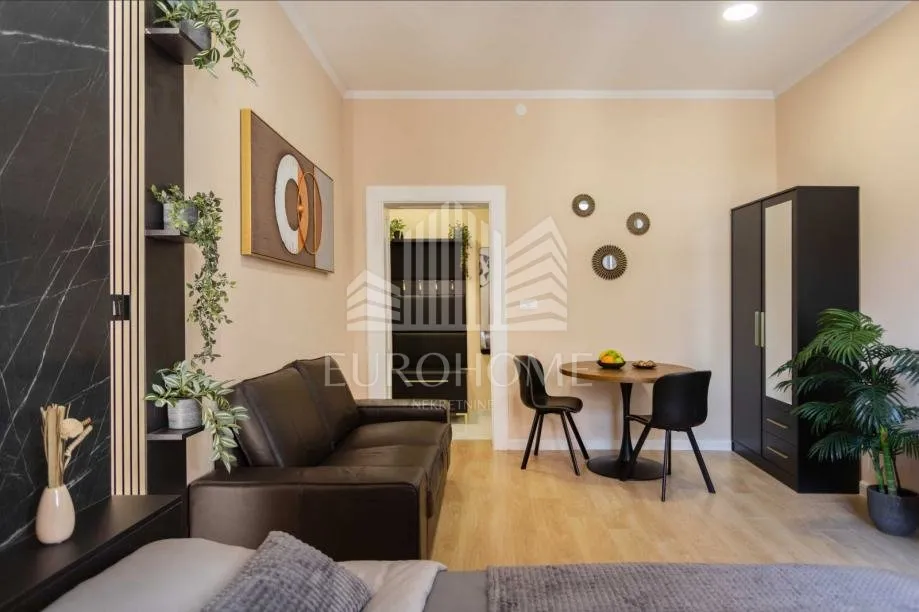 luksuzan stan u uskom centru grada, 50 m2+vpm-režije uključene - slika 6