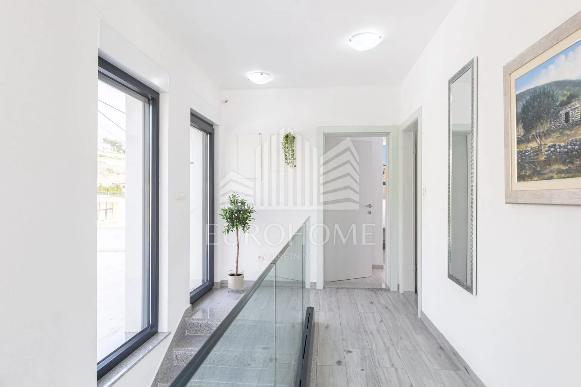 split, impresivna villa, 4 spavaće sobe, 195m2 - slika 12