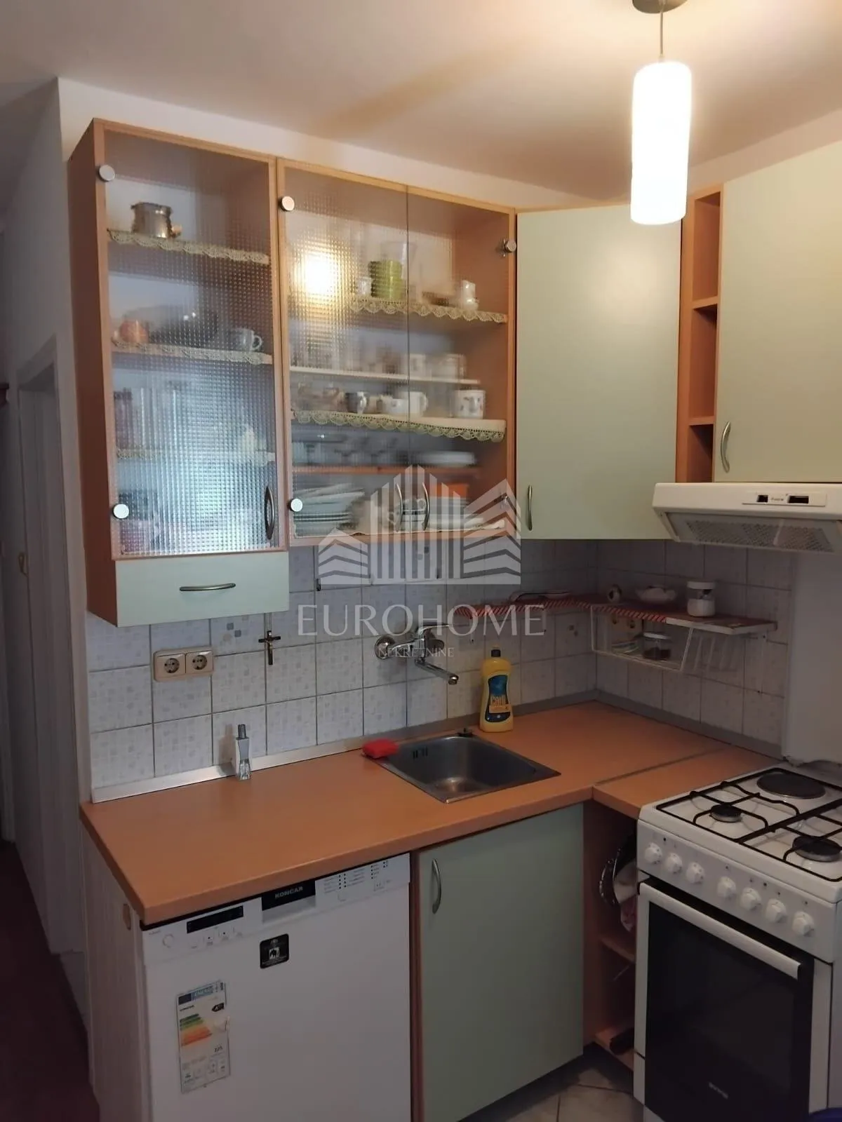 dvoetažni 3-sobni stan 65 m2 s terasom 2769 €/m2 - slika 3