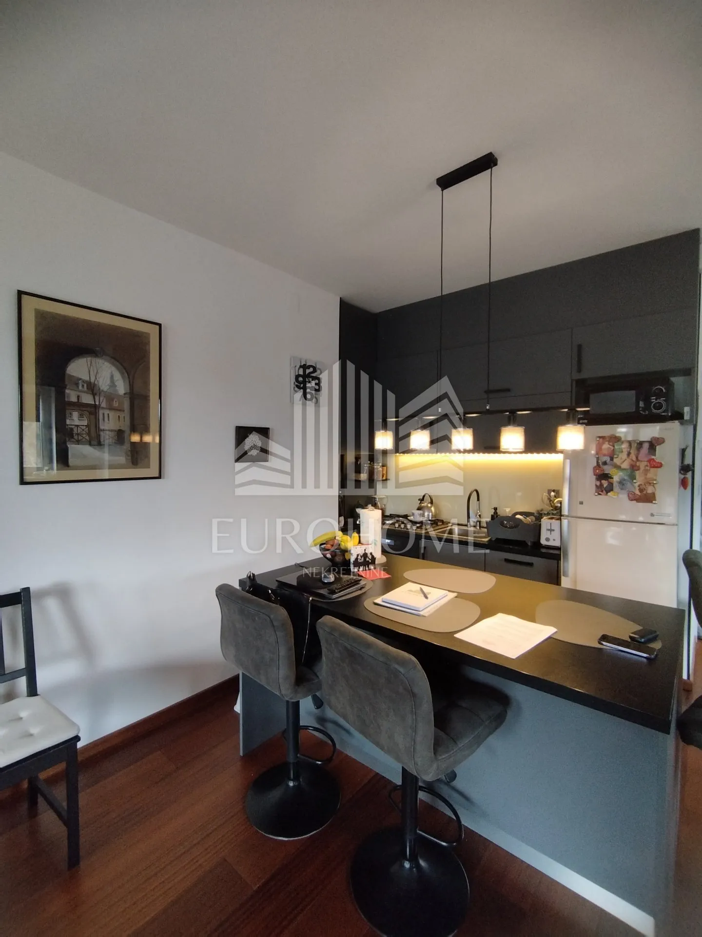 kuća sa 2 stana - 226 m2, garaža, vrt, kustošija - slika 10
