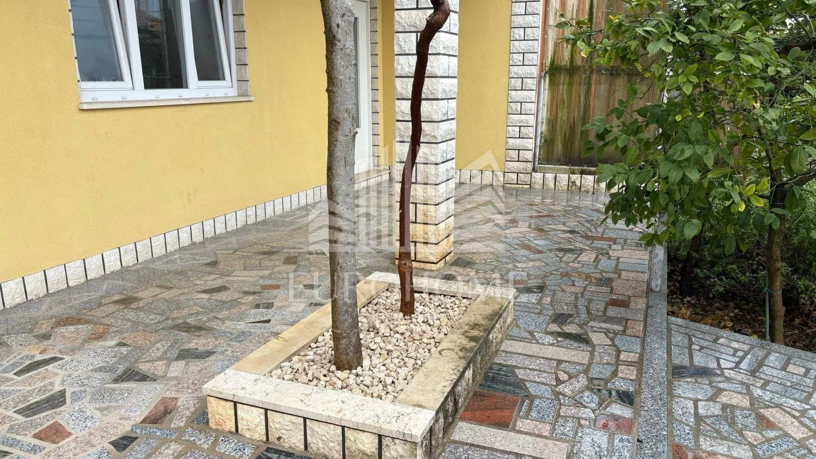 zadar- smiljevac- kuća, 186m2, 1930€/m2 - slika 9