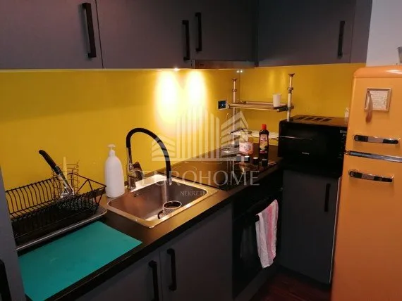 kuća sa 2 stana - 226 m2, garaža, vrt, kustošija - slika 11