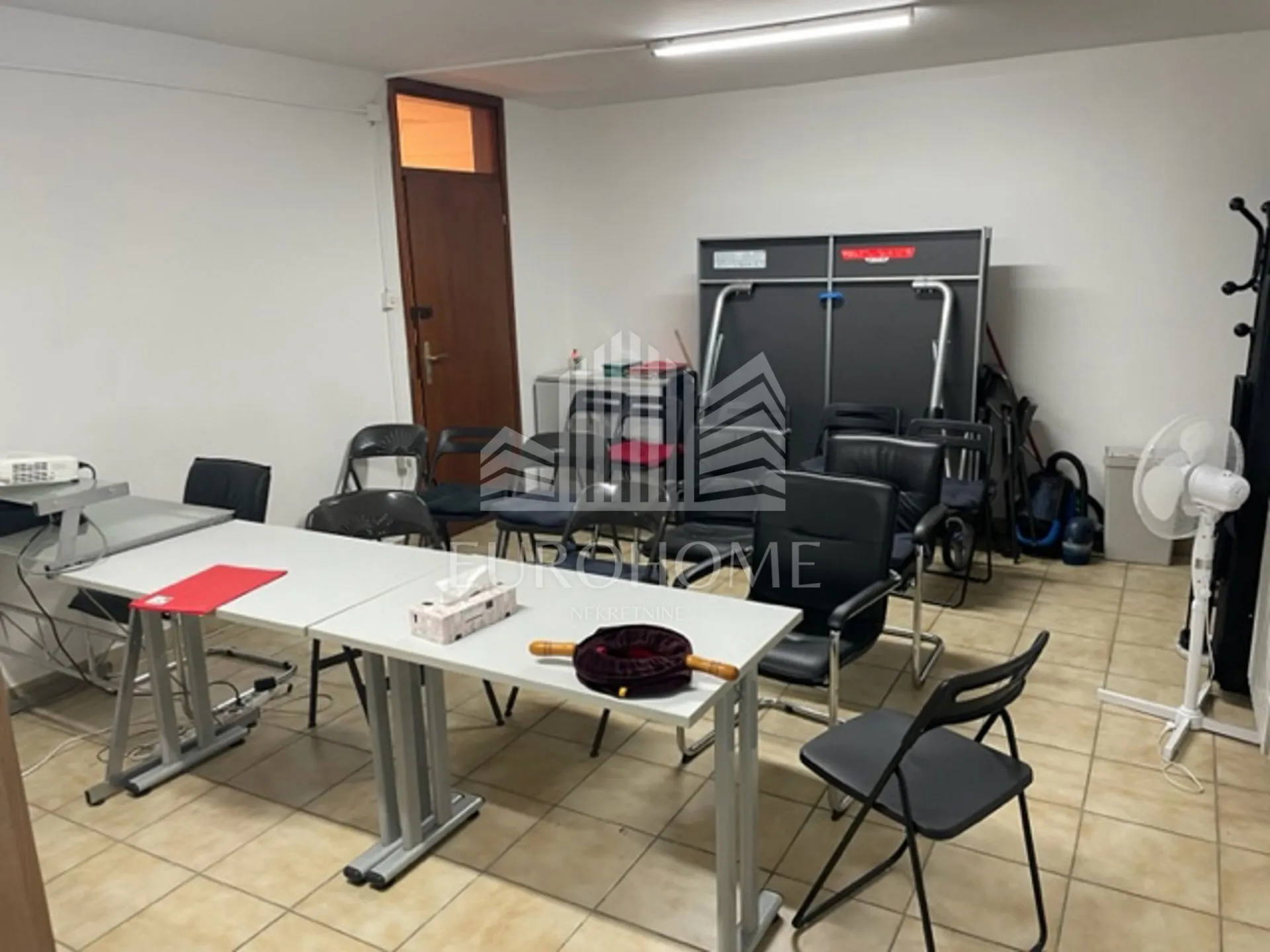 namještena kuća 7s, stan + poslovni prostor - trnje, kruge - - slika 14
