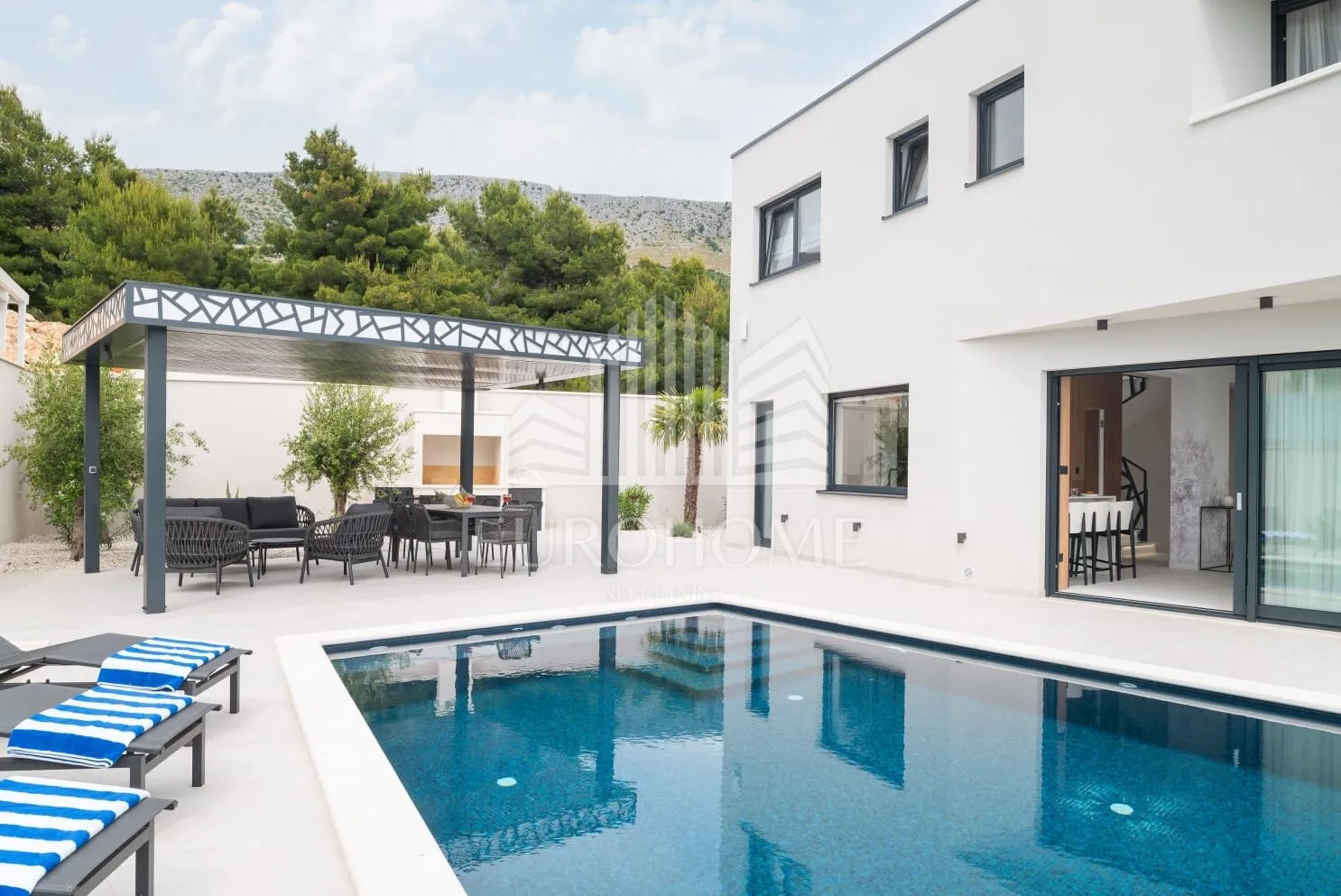 split, podstrana, urbana villa 300m od mora - slika 6