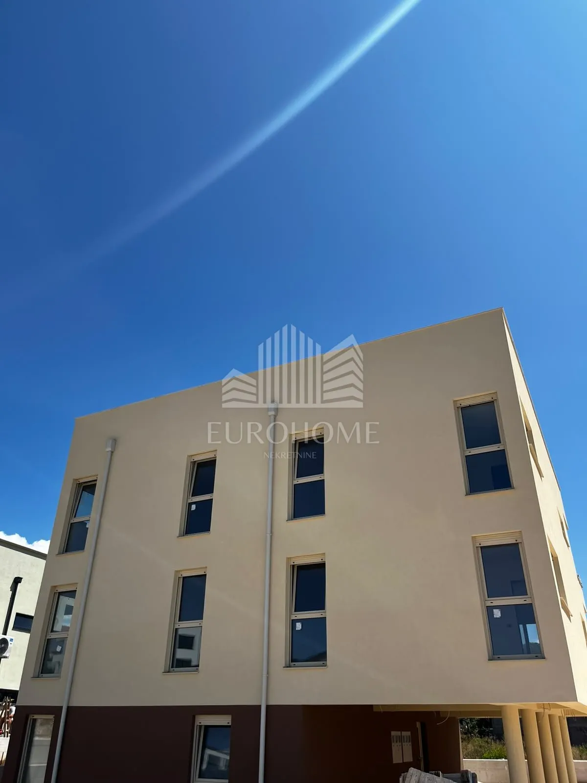 zadar-bili brig novogradnja prizemlje +vrt - slika 3