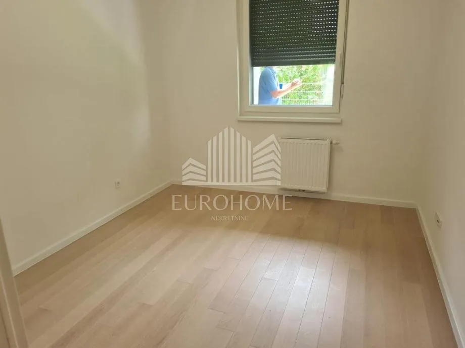 stan 105 m2, 3s - novogradnja, kod arena centra - slika 8