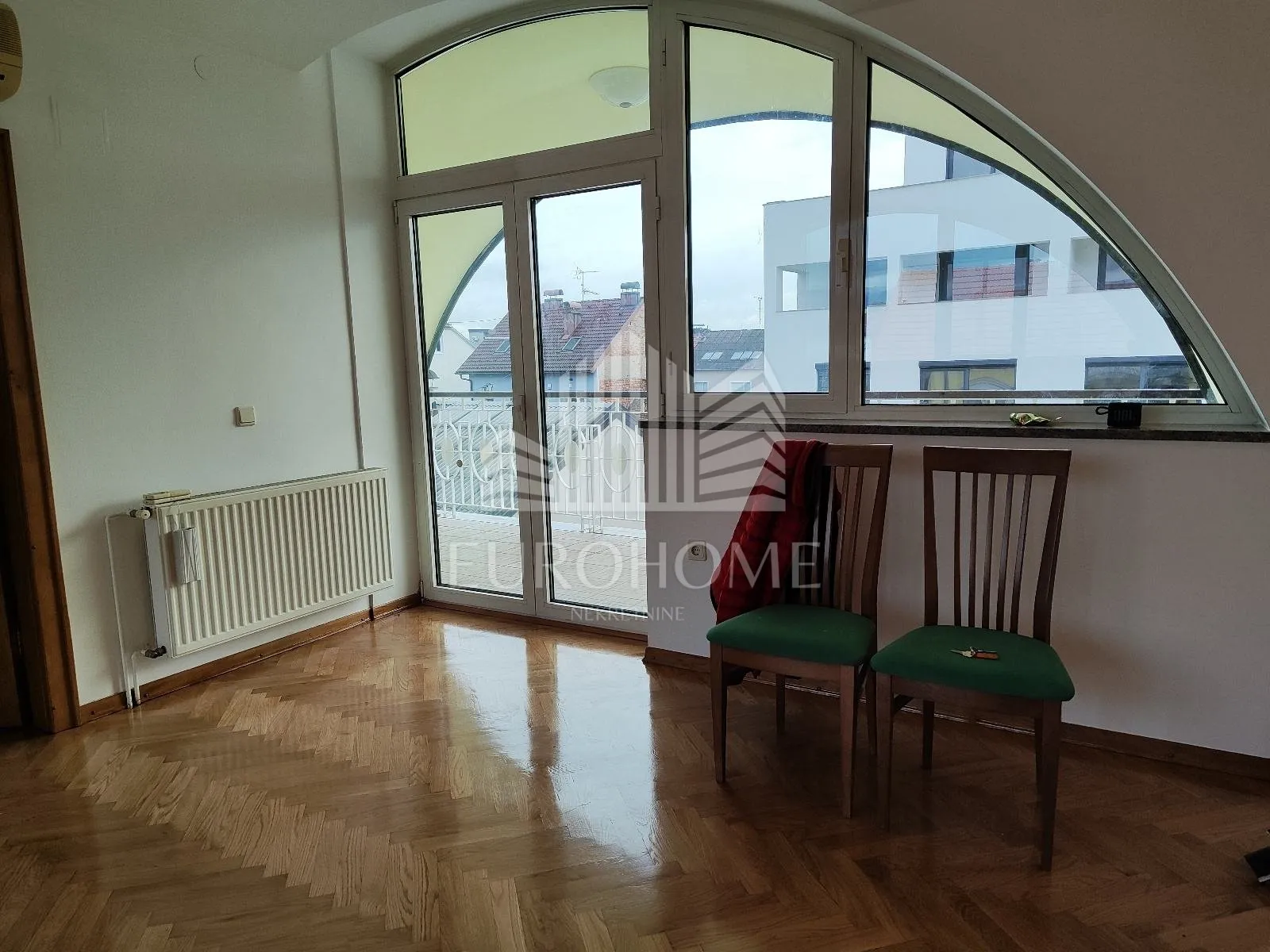 dvoetažni stan u zgradi, 3 sobe + 4 kupaonice – gornja dubrava - slika 11