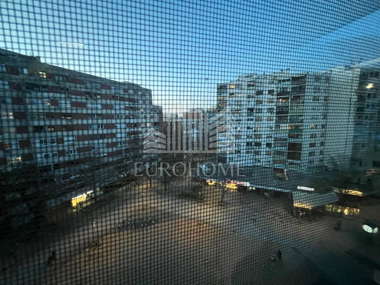 3-soban stan s lođom, sloboština, 56 m2 - slika 14