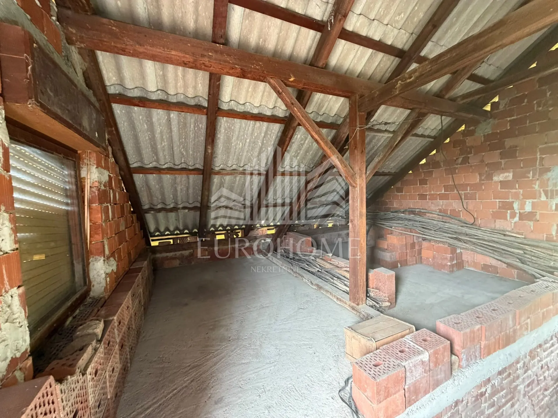 top lokacija! dvije kuće, 1.350 m², otvoren pogled na zagreb - slika 9