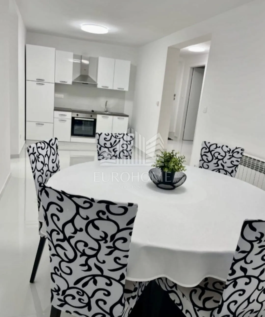 mikulići - kuća na tri etaže 1.607€/m2 - slika 22