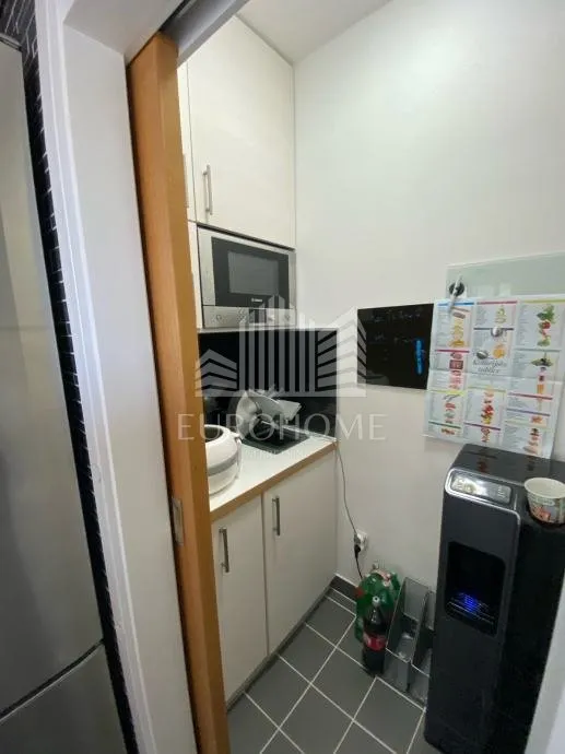 potpuno namješten suvremen 4s stan + dvije garaže + spremište, 110 m2, huberttova - slika 15