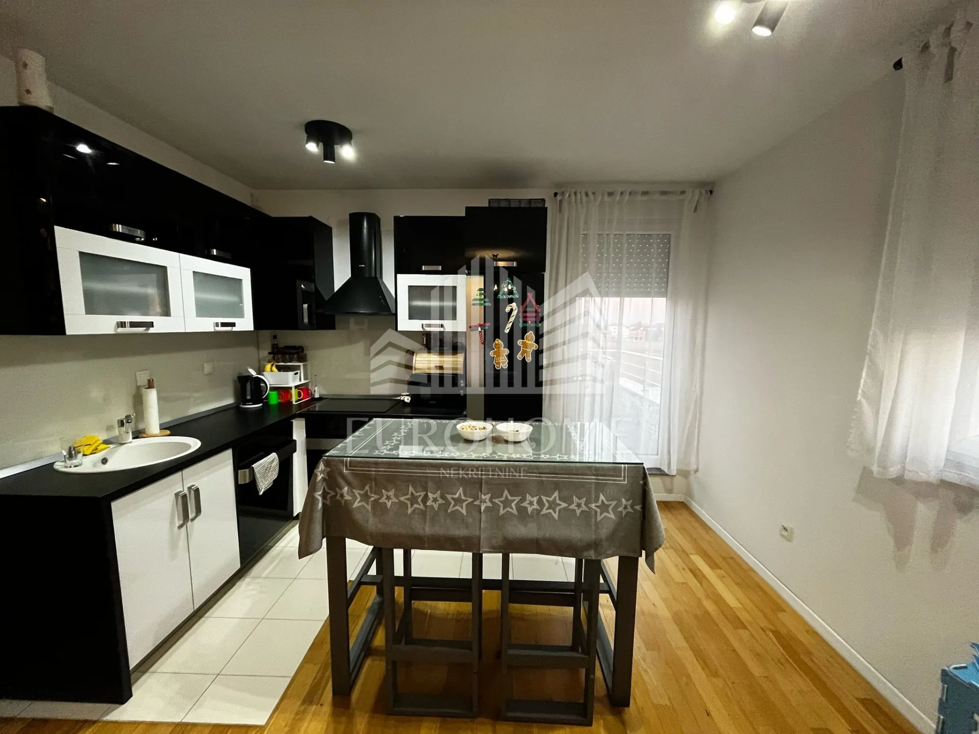 moderno namješten 3s penthouse 63m2, 2 lođe, vpm - veliko polje - - slika 4