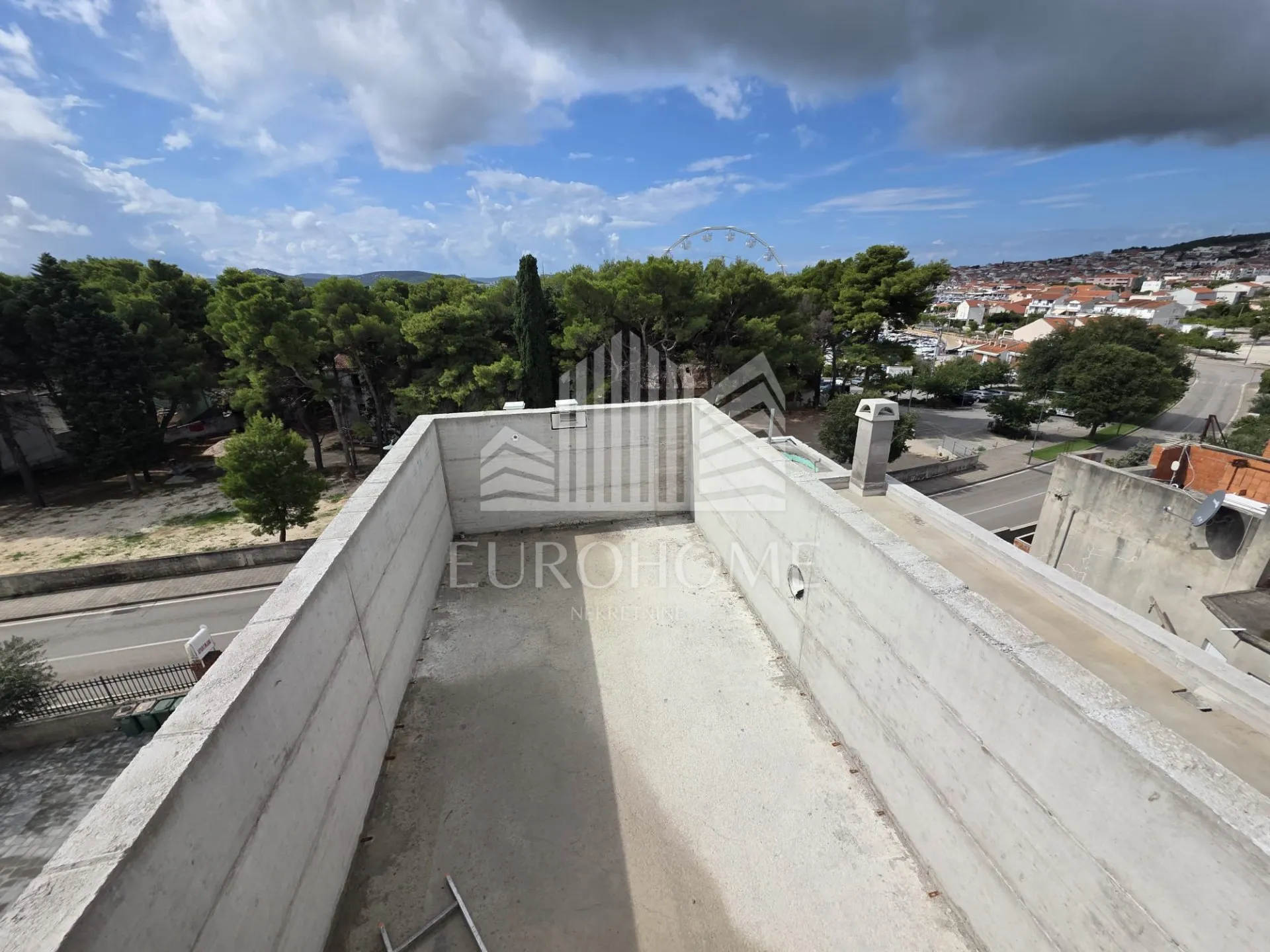 vodice- top prilika- penthouse, bazen, garaža, 217.24m2 - slika 3