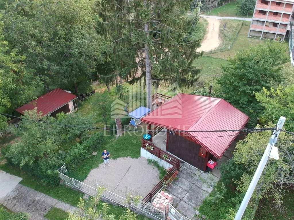 građevinsko zemljište 1009 m2 s dvije kuće – remete - slika 3