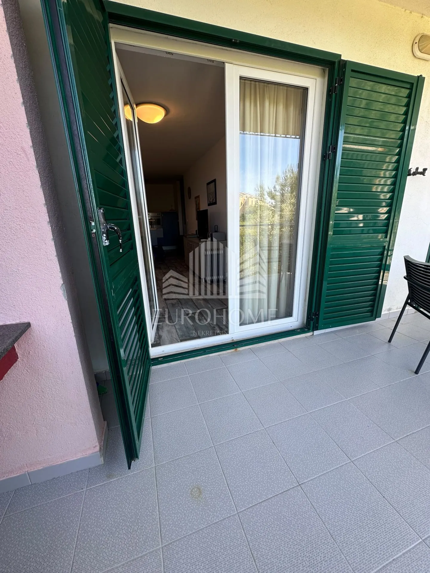nin dvosoban apartman 55.30 m2 200 metara od mora - slika 14
