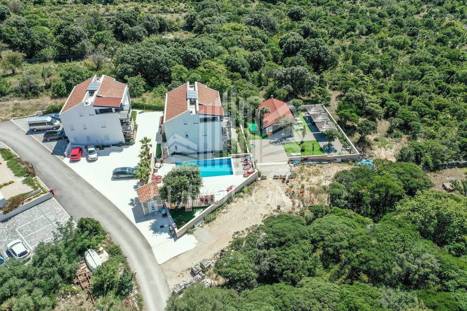 Ekskluzivno,Novalja,Škuncini Stani,2 kuće 1000m2 s bazenom - Gajac, Novalja