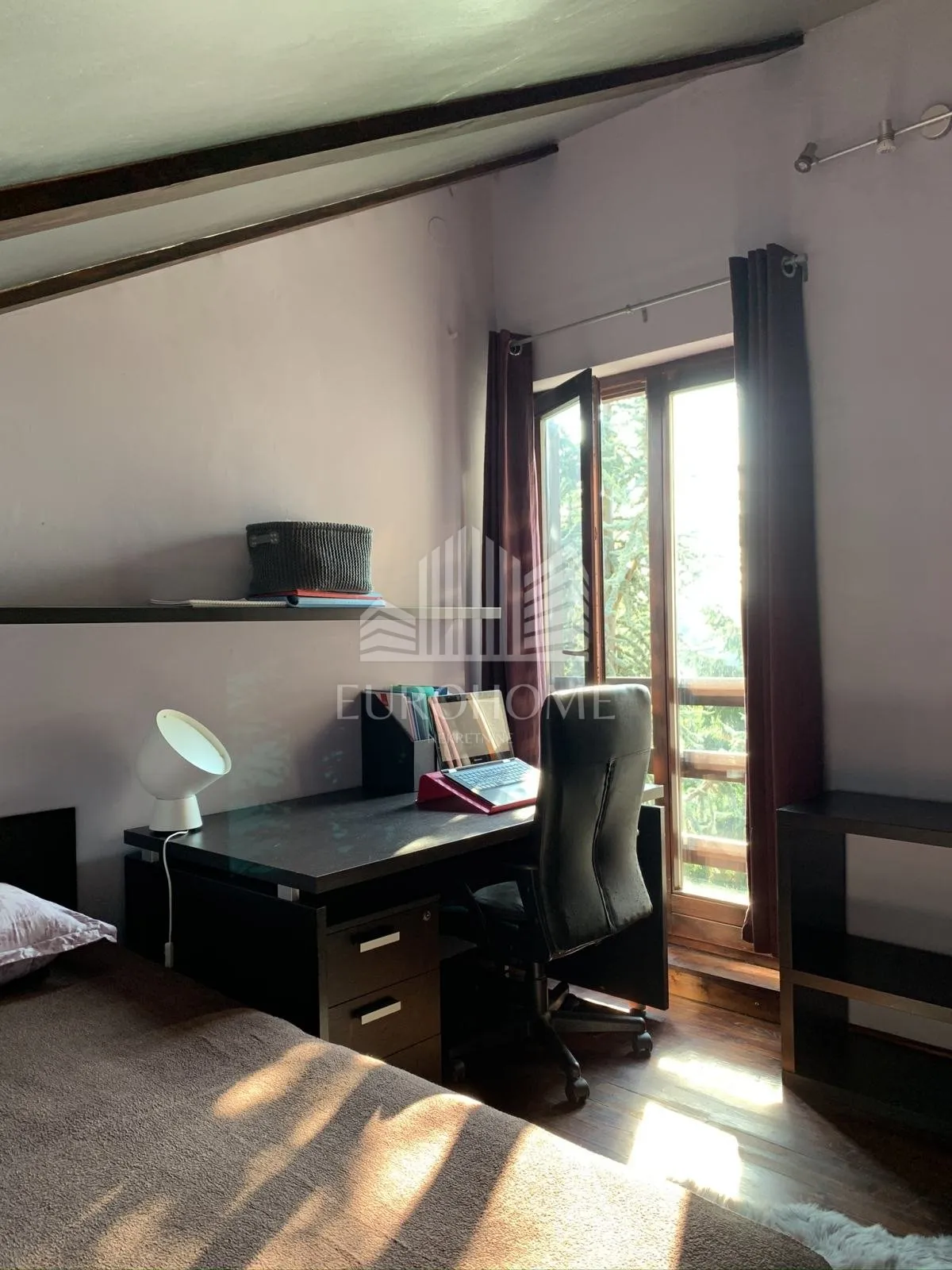 samostojeća kuća s 2 stana (110 m² + 58 m²), vrhovec - slika 8