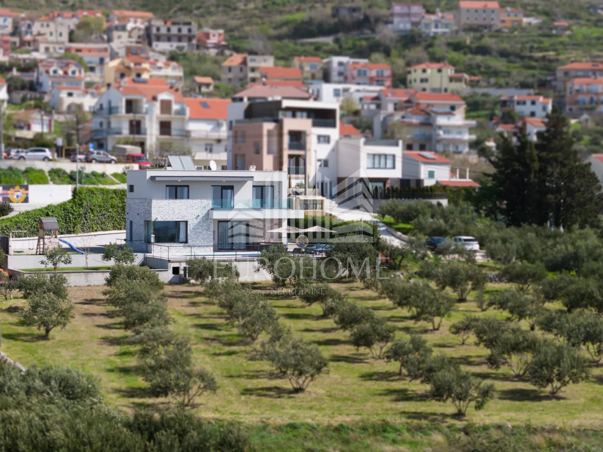 split, impresivna villa, 4 spavaće sobe, 195m2 - slika 23