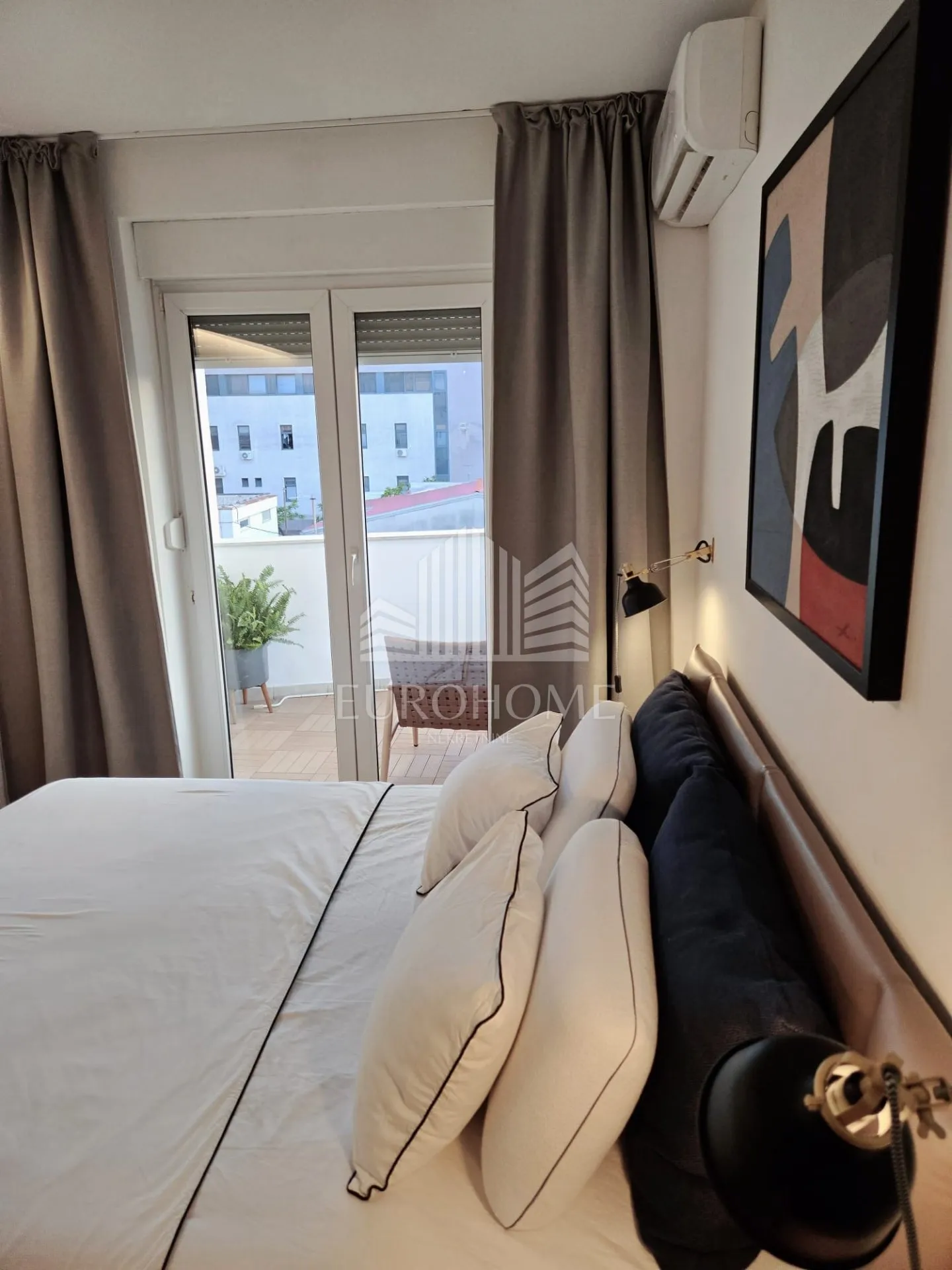 zadar, kolovare- dizajnerski uređen stan uz more, 76m2 - slika 5