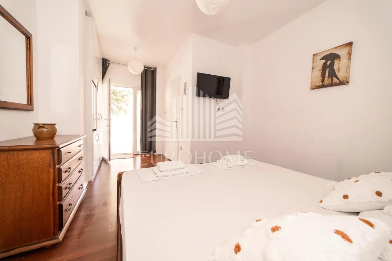 blizina zrća, gajac, kuća sa 8 apartmana 500 m od mora - slika 7
