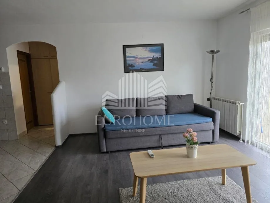 ferenščica, dvosoban stan s loggiom, 62,87 m² - slika 2