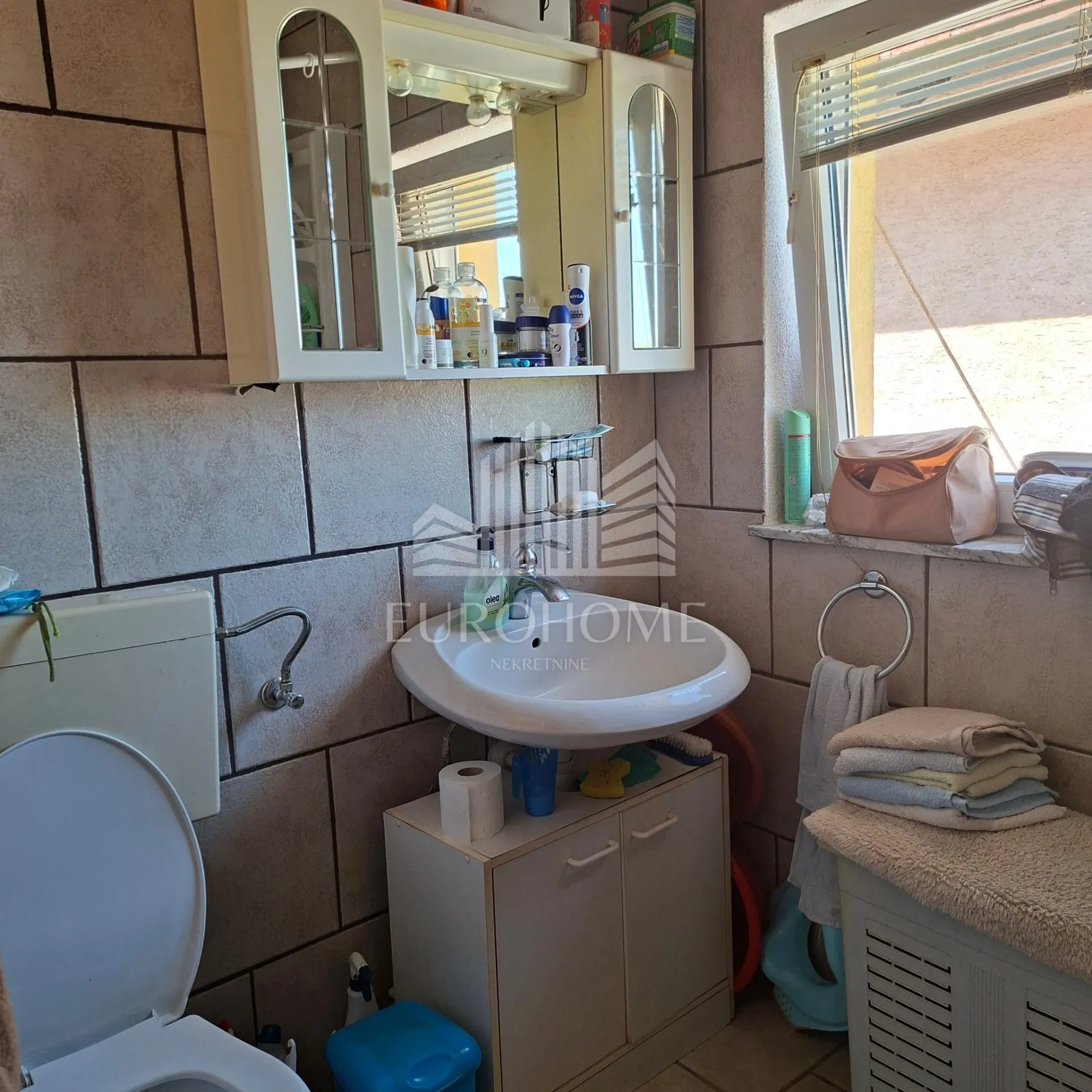 prostrana obiteljska kuća u mošćenici – 387 m² - slika 15