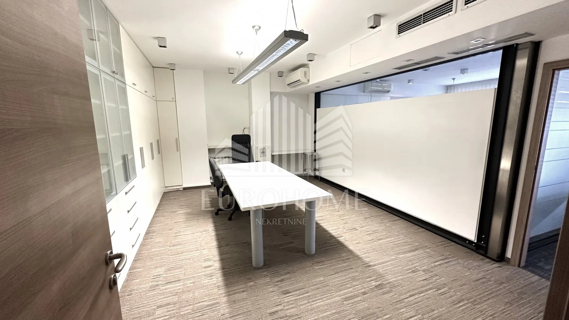 sniženo!!atraktivan poslovni prostor 311,44 m2,jaruščica - slika 5