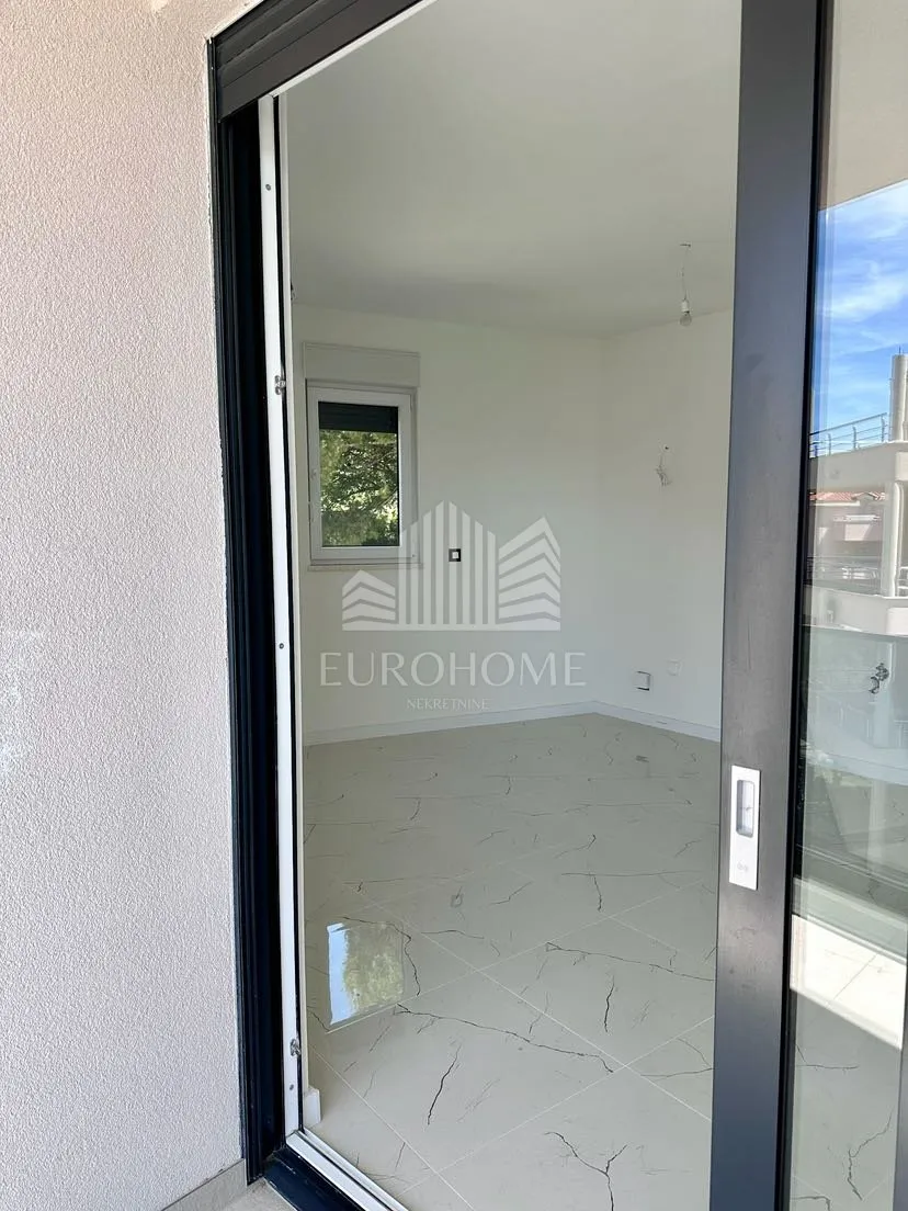 split, podstrana, dvosoban stan u novogradnji, 66m2 - slika 7