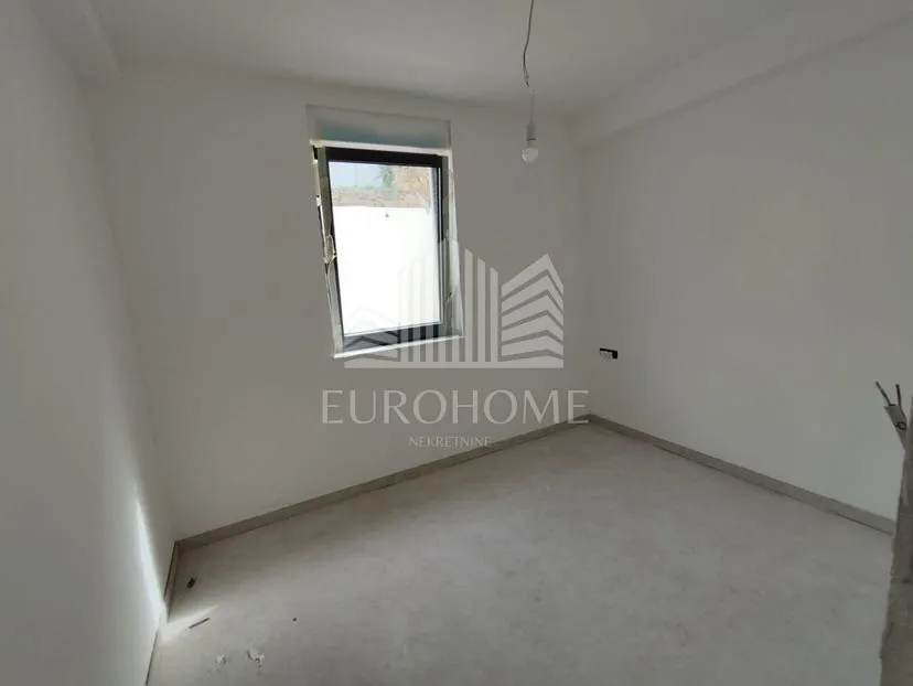 vodice, luksuzni stan uz plažu s5, top lokacija, garaža, 119m2 - slika 5