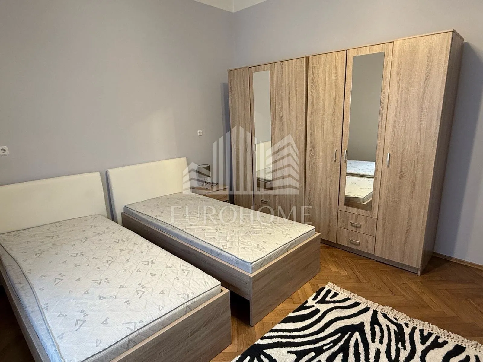 osijek,85.00 m2, novo adaptiran, komforan stan za najam - slika 9