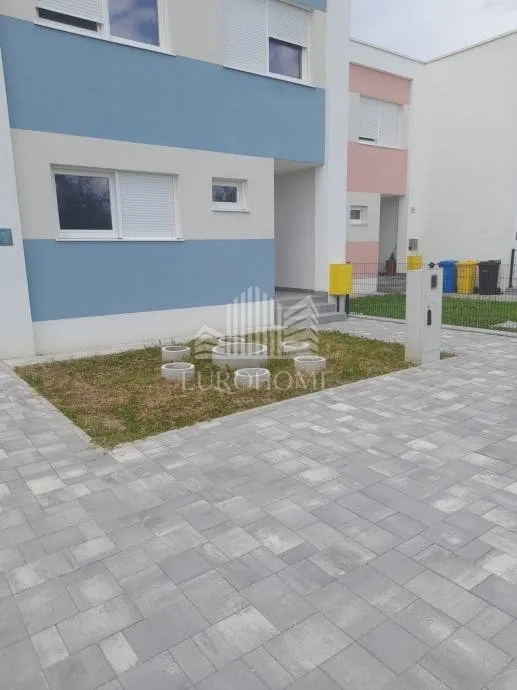 novogradnja - kuća 130 m2 + garaža + 3pm - slika 8