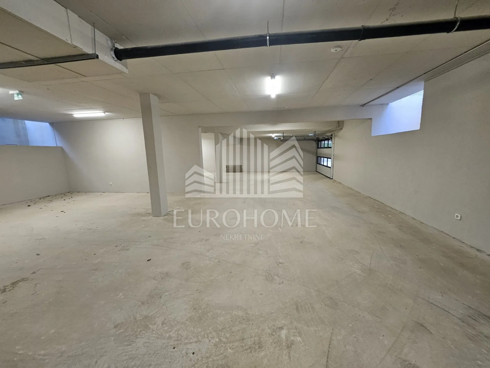 diklo,moderan penthouse uz more, kompletno namješten,odmah useljiv - slika 27