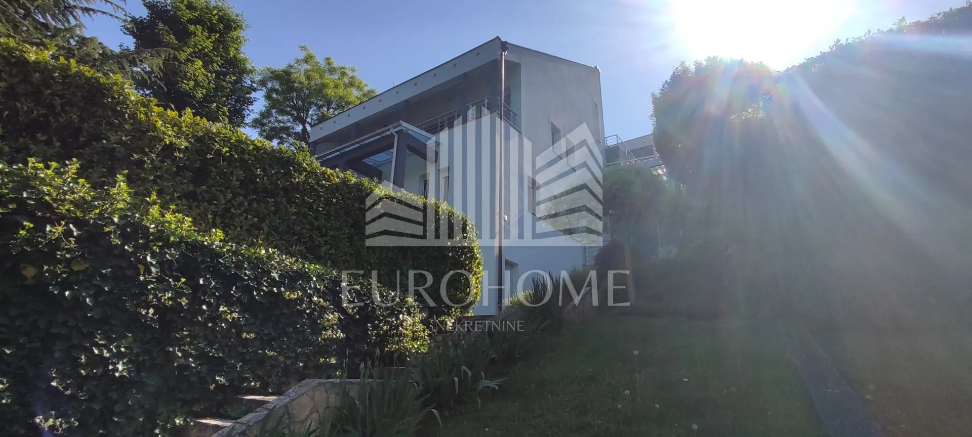 pantovčak, vila sa bazenom, 430m2 - slika 2