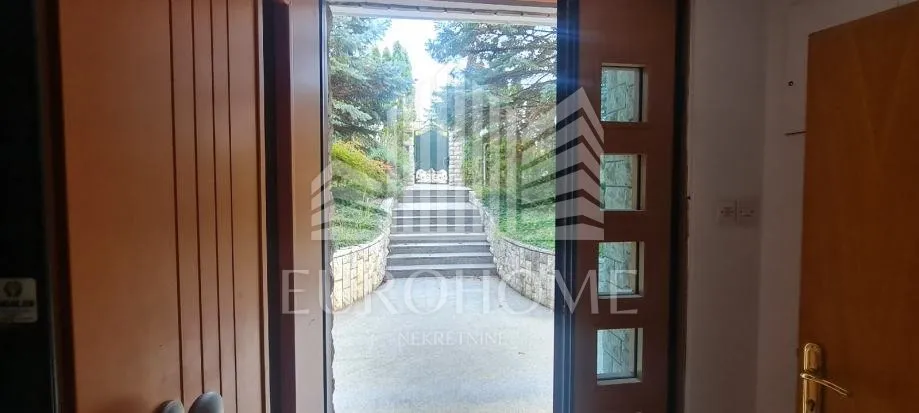 2 kuće, 800m2, pantovčak-atraktivna lokacija - slika 12