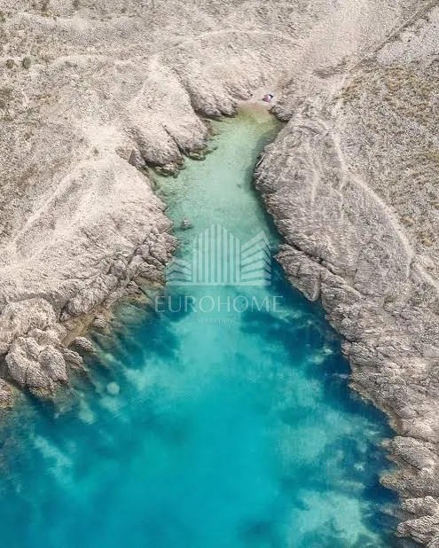 ZADAR - VRSI -GRAĐEVINSKO ZEMLJIŠTE – 702 m²