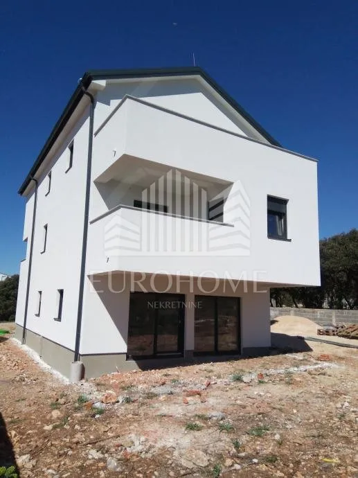mandre,pag,novogradnja s pogledom,4s stan,117 m2,200m od mora - slika 27