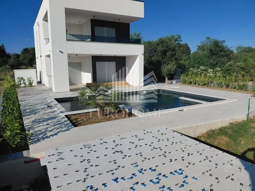 zadar, briševo, moderna villa s bazenom za najam - slika 3
