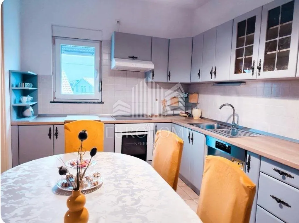 zadar- smiljevac- kuća, 186m2, 1930€/m2 - slika 2