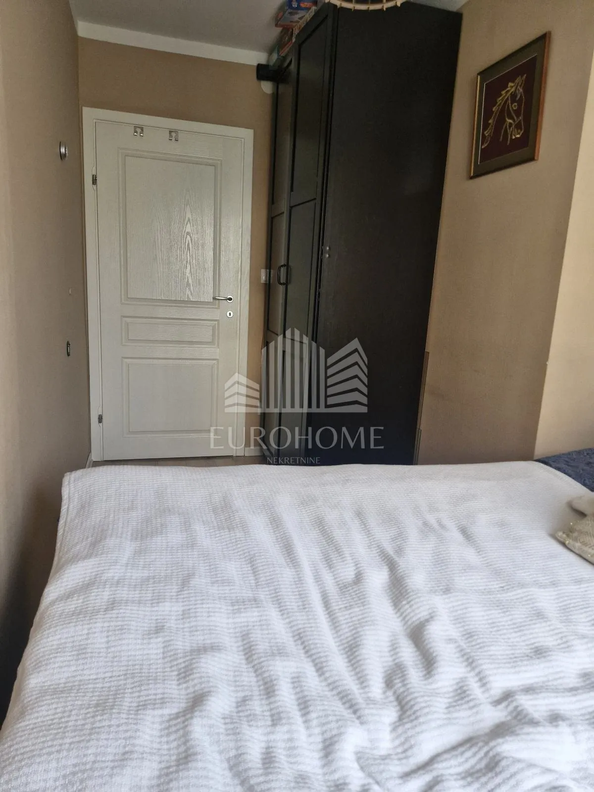 moderan 3-soban stan za najam u trnskom 60 m² - slika 14