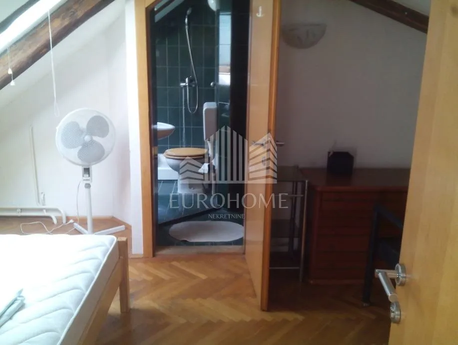 peterosoban stan 140m2, donji grad - slika 12