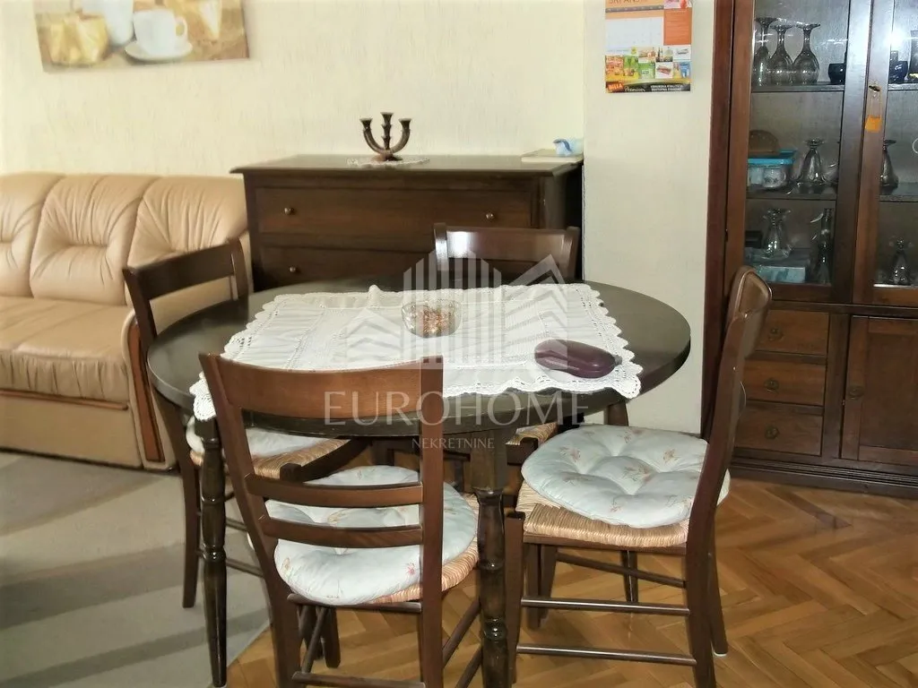 najam 4-sobnog stana ,96m2, srednjaci, namješten - slika 10