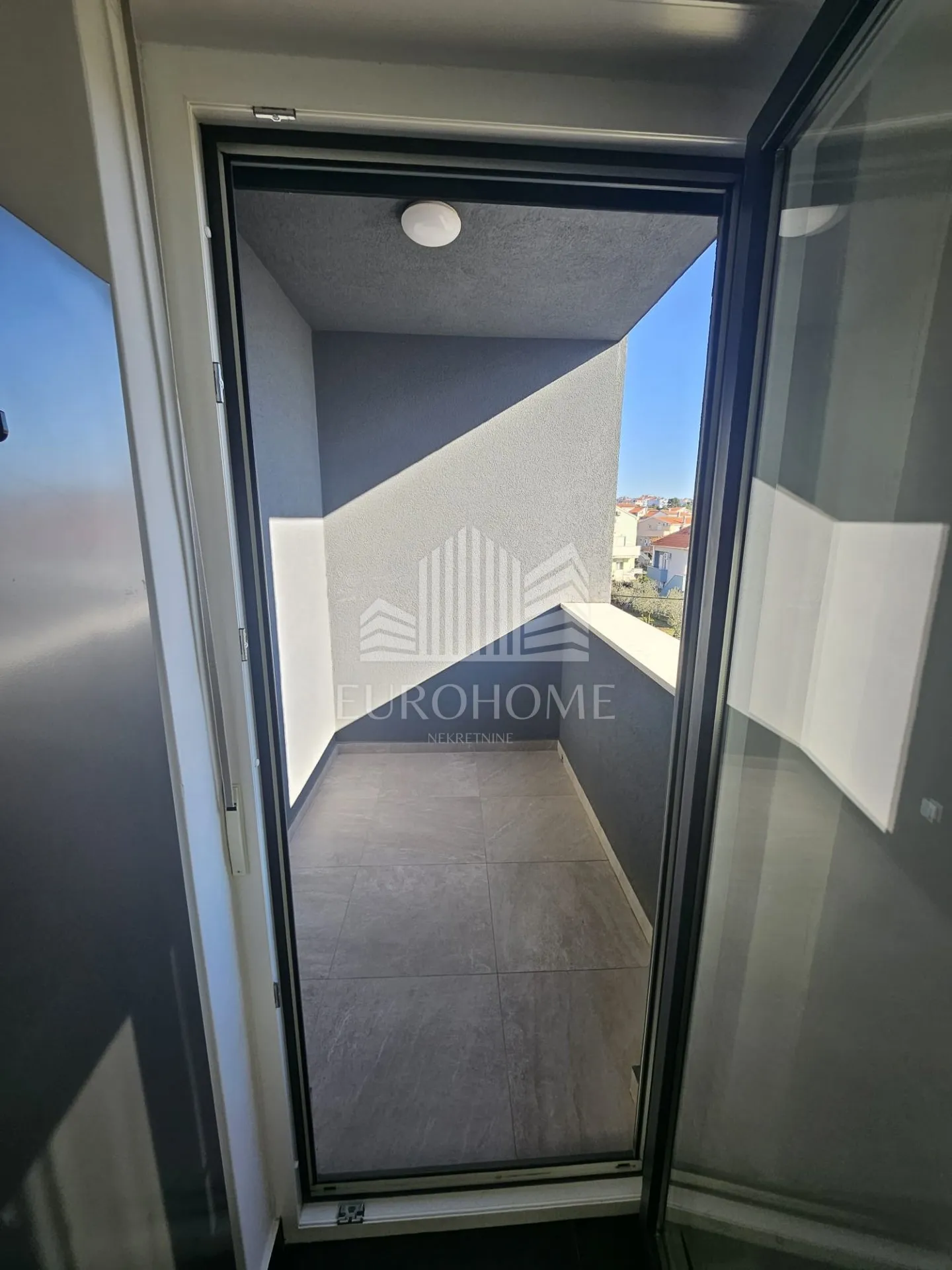 zadar-petrići, nov penthouese sa krovnom trasom i bazenom, potpuno namješten,146m2 - slika 19